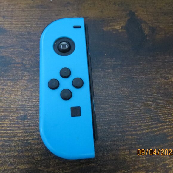 Nintendo Switch Set of Joy Cons READ DESCRIPTION FOR PARTS - Picture 4 of 9